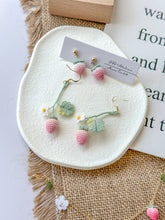 Cargar imagen en el visor de la galería, Strawberry (Pink)